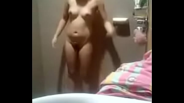 pinay bathing