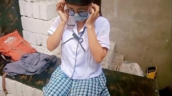 Story of the worker and daughter of the owner of the house who had sex